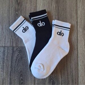Alo Throwback socks 3 pairs brand new